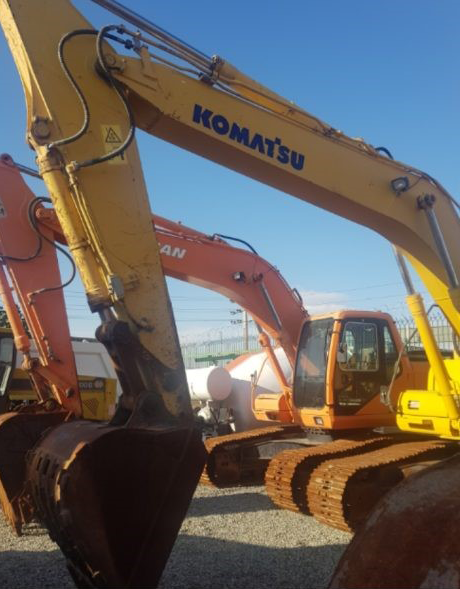 مشاوره خرید بیل مکانیکی کوماتسو