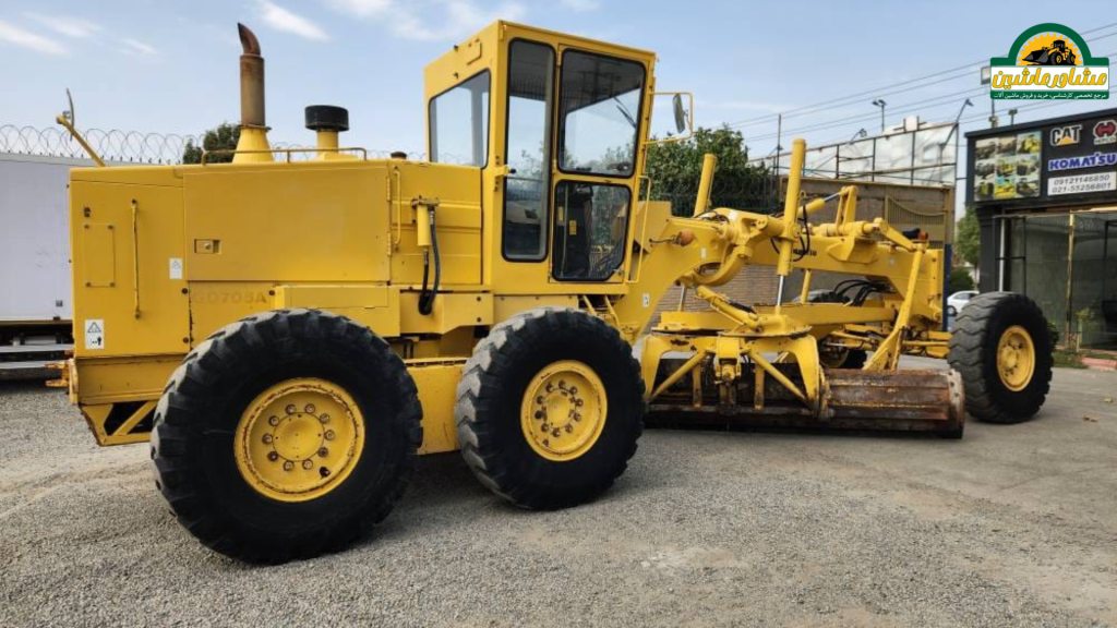 کارشناسی، خرید و فروش گریدر کوماتسو GD705A-4